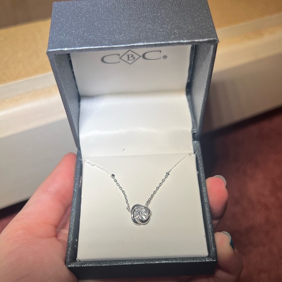 Silver Rounded Necklace - Picture 1 of 4